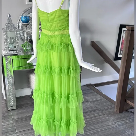 New π Lime Green Tiered Ruffled Dress - Picture 5 of 17